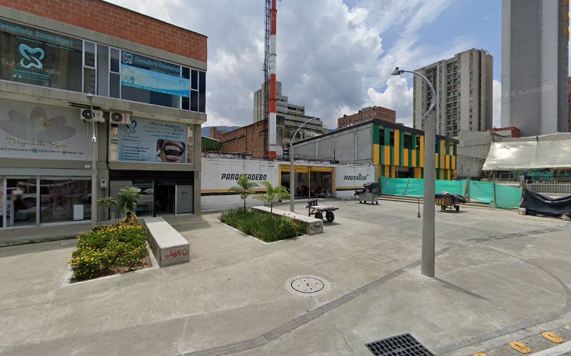 Centro De Avivamiento Cielos Abiertos - Iglesia cristiana en Medellín