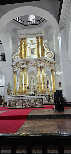 Despacho Parroquial Iglesia La Candelaria - Iglesia en Medellín
