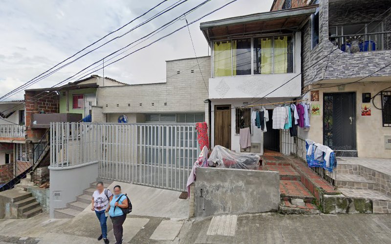 Iglesia Pentecostal Unida de Colombia - Manrique Versalles - Iglesia pentecostal en Medellín