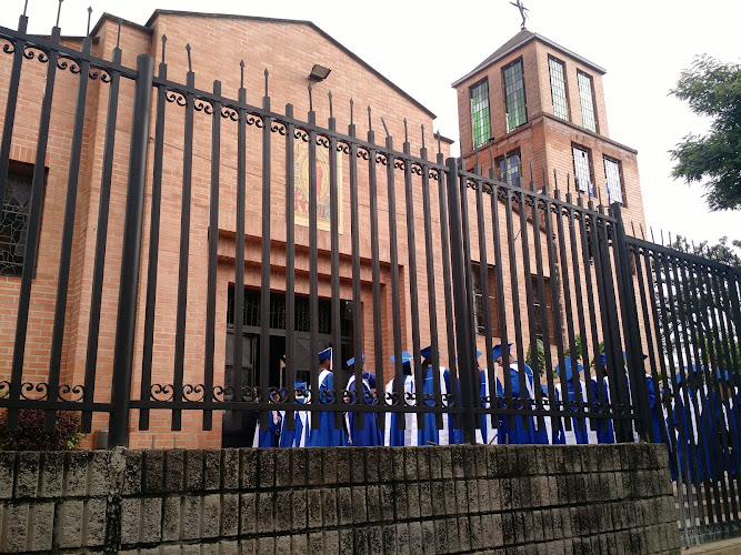 Parroquia Cristo Sacerdote - Iglesia católica en Medellín