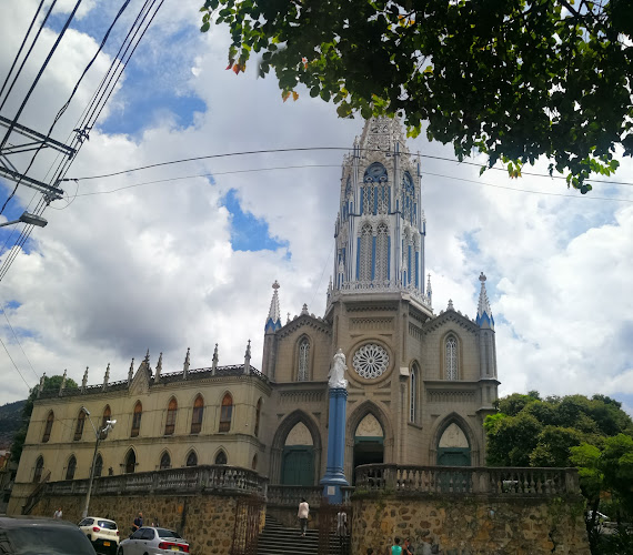Parroquia El Señor de las Misericordias - Parroquia en Medellín