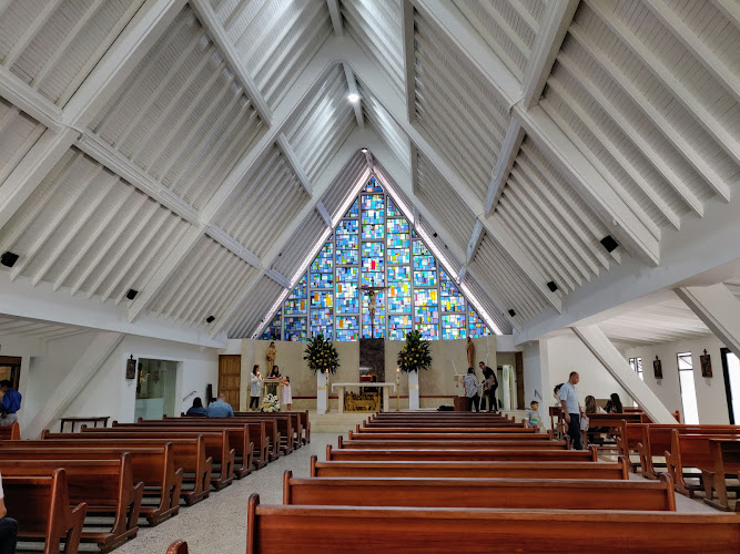 Parroquia la Divina Eucaristía Poblado - Parroquia en Medellín