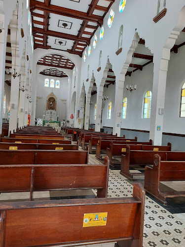 Parroquia San Miguel Arcángel - Parroquia en Medellín
