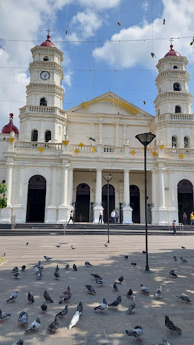 Parroquia Santa Gertrudis, Envigado - Iglesia católica en Medellín