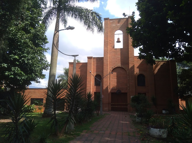 Parroquia Santa Mónica - Iglesia católica en Medellín