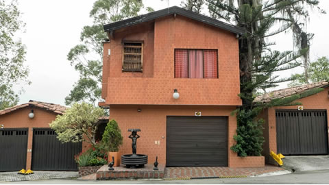 Motel Siesta - Pensión en Medellín