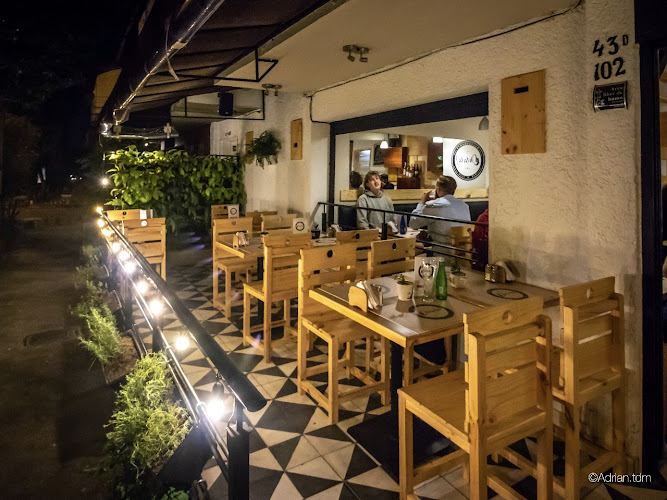 A - Restaurante francés en Medellín