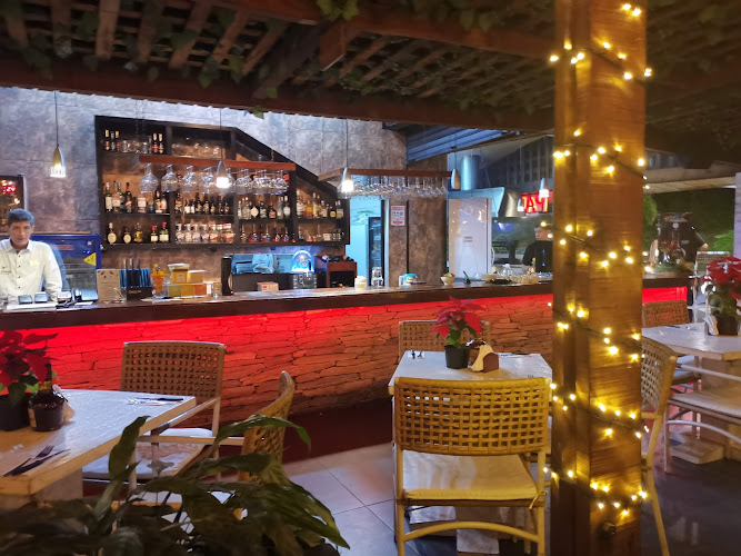 Al Patio Beef &#038; Bar - Restaurante en Medellín