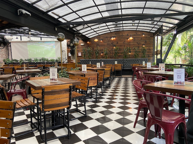 Bárbaro Cocina Primitiva sede Laureles - Restaurante en Medellín