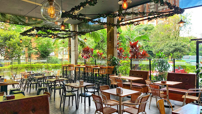 Carta Abierta Restaurante - Restaurante en Medellín