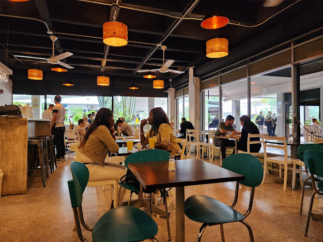 Donde Juancho. Restaurante Bar - Restaurante en Medellín