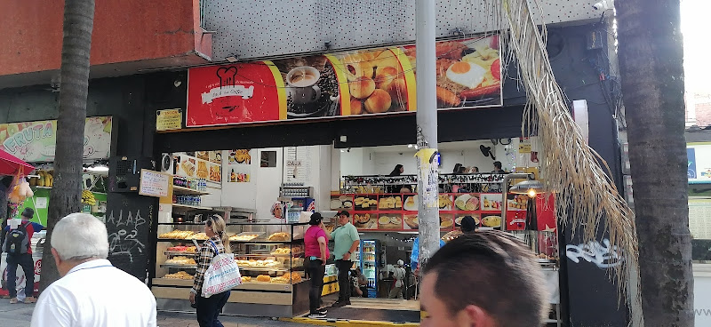Food And Coffee - Cafetería y Restaurante - Restaurante colombiano en Medellín