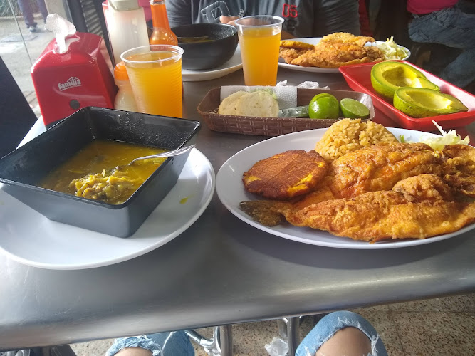 LA COMBINACION - Restaurante colombiano en Medellín