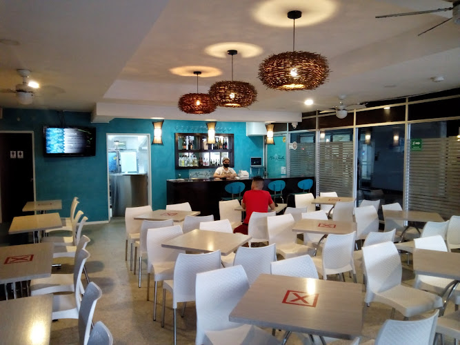 Mares &#038; Parrilla Restaurante - Restaurante en Medellín