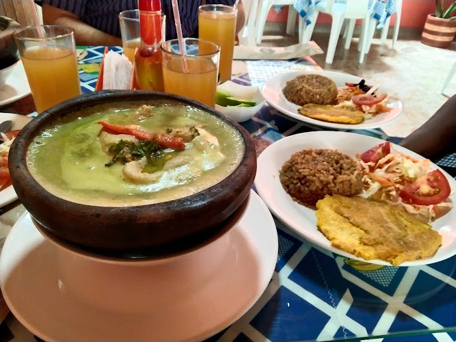 Restaurante Delicias Del Mar y Todo Mar - Restaurante en Medellín