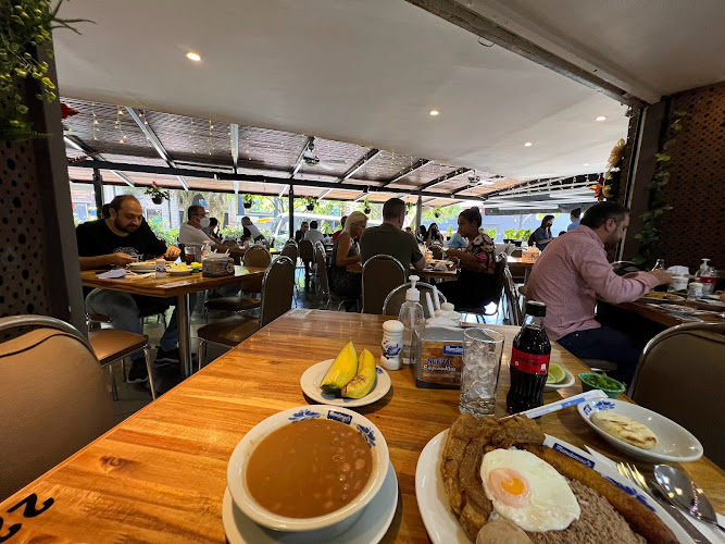 Restaurante Mondongo's Poblado - Restaurante colombiano en Medellín