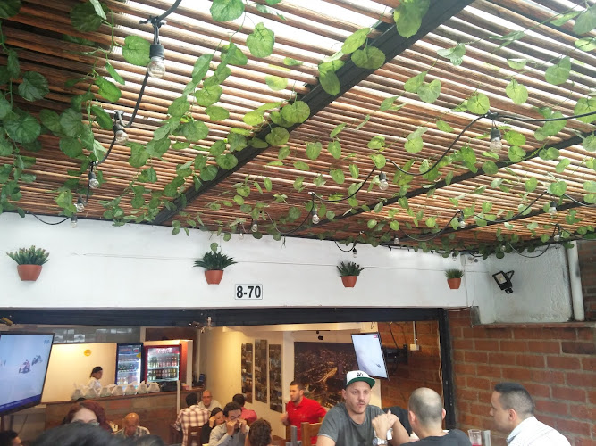 Restaurante Santas Melonas - Restaurante en Medellín