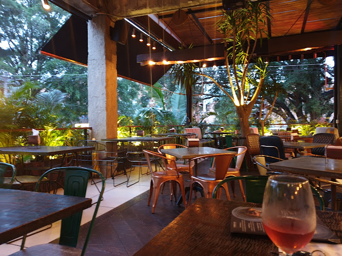 Voraz Laureles - Restaurante en Medellín