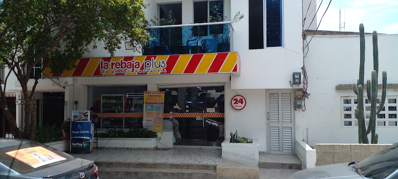 la rebaja Plus No.4 DROGUERIA Y MINIMARKET Clinica Cedes Riohacha - Farmacia en Riohacha