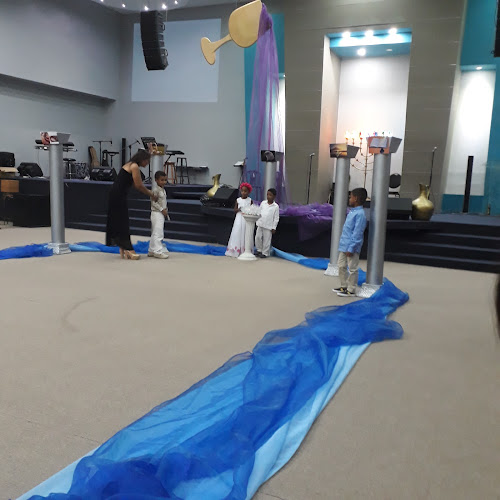 Centro de Adoracion Roca Fuerte - Iglesia en Riohacha