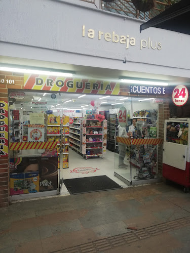 Drogas La Rebaja Rionegro - Farmacia en Rionegro