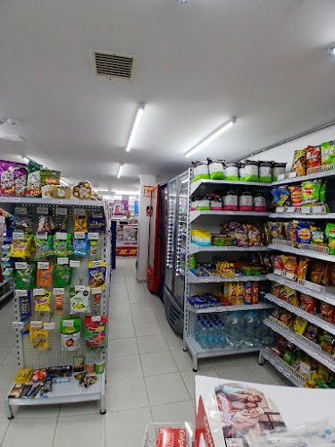 la rebaja Plus No. 1 DROGUERIA Y MINIMARKET Parque Principal Rionegro - Tienda de comestibles, periódicos y medicamentos en Rionegro