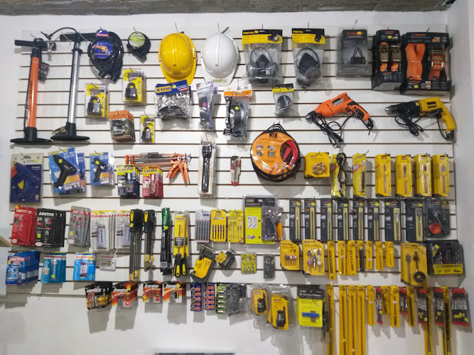 Alzate Ochoa Ferretería - Ferretería en Rionegro