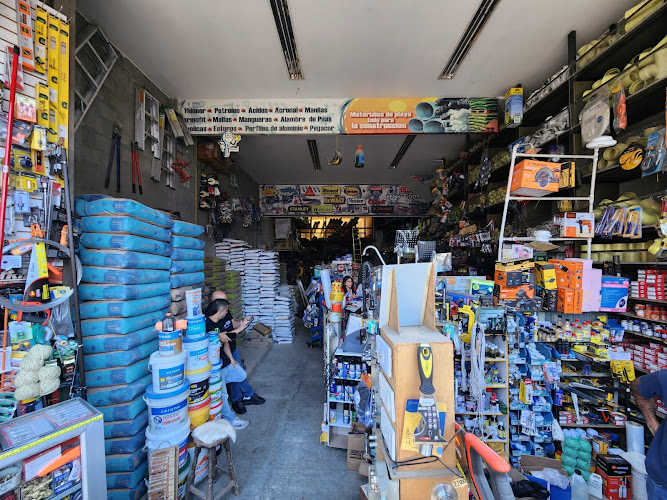 Ferretería Y Eléctricos JyM - Ferretería en Rionegro