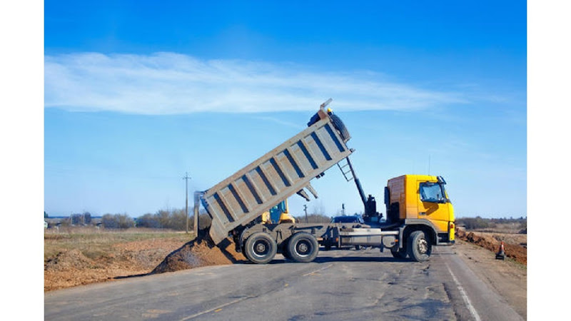 MATERIALES Y TRANSPORTES CAMPUZANO S.DE.H - Agencia de alquiler de equipos en Rionegro