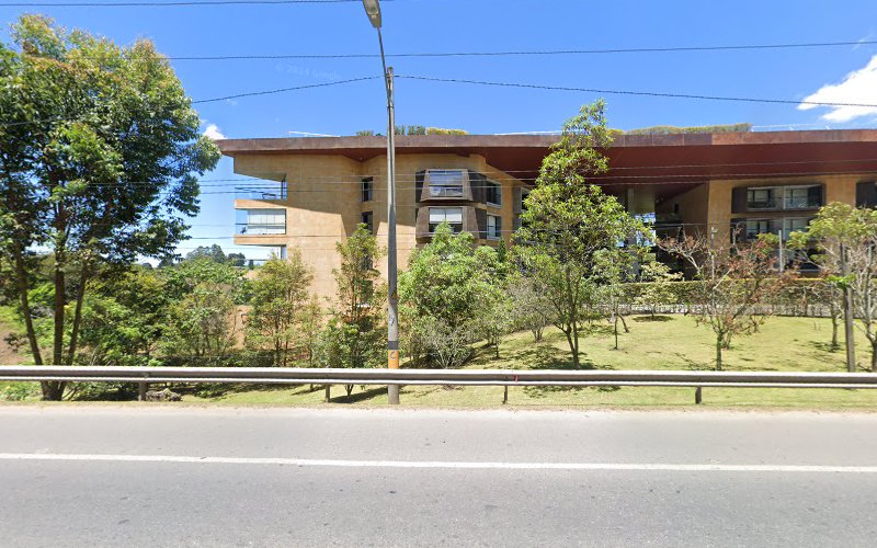 Suite Presidencial en Hotel Proximo al Aeropuerto - Bed &#038; Breakfast en Rionegro