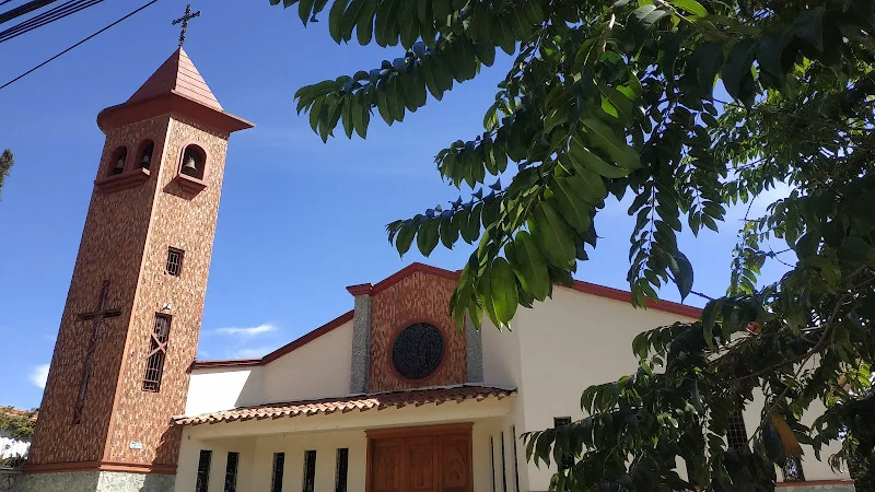 Iglesia Católica La Milagrosa - Iglesia en Rionegro