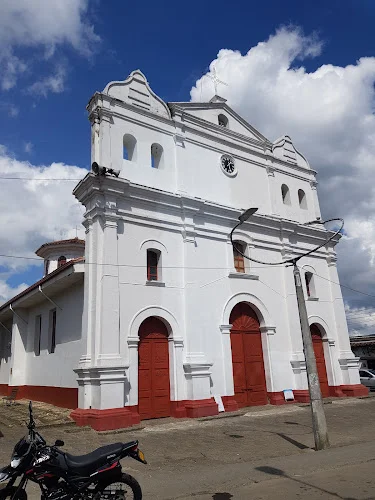 Iglesia de Jesús Nazareno - Iglesia católica en Rionegro