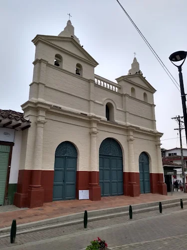 Iglesia de San Francisco - Iglesia en Rionegro