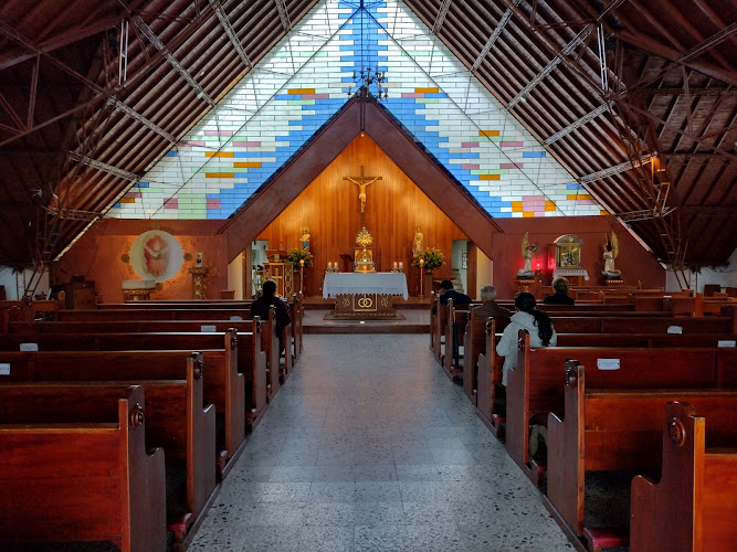 Parroquia de San Joaquín y Santa Ana - Iglesia católica en Rionegro