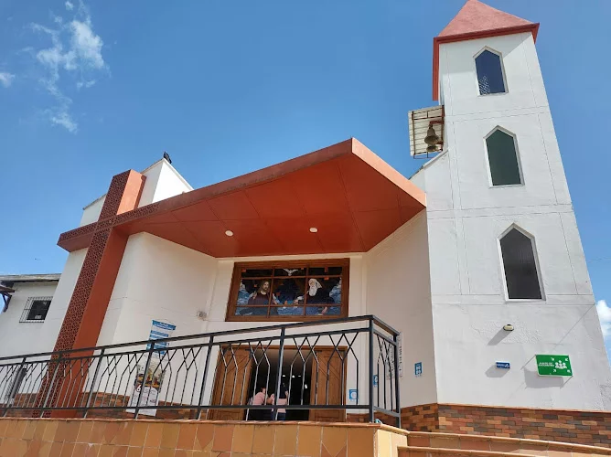 Parroquia la santísima trinidad - Iglesia en Rionegro