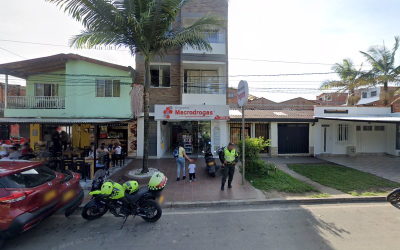 Pollo a la Brasa con Sabor Caleño Rionegro - Restaurante en Rionegro