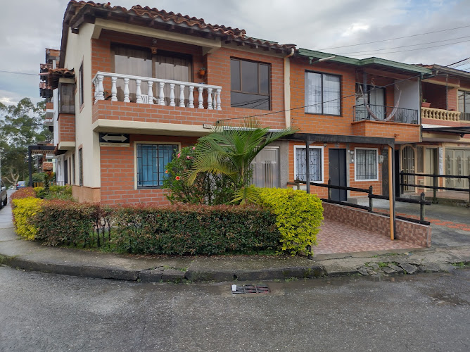 Quesudos Qbrutales Rionegro - Restaurante en Rionegro