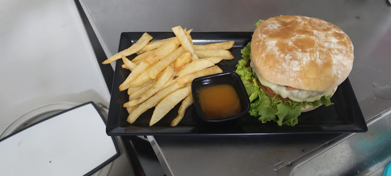 RESTAURANTE SAZON PROPIO BAR - Restaurante en Rionegro