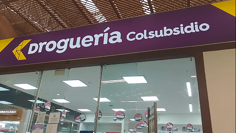 Colsubsidio dispensario - Farmacia en Soacha