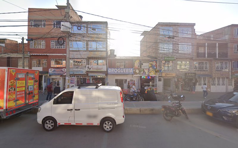 Droguería Az Pharma - Farmacia en Soacha