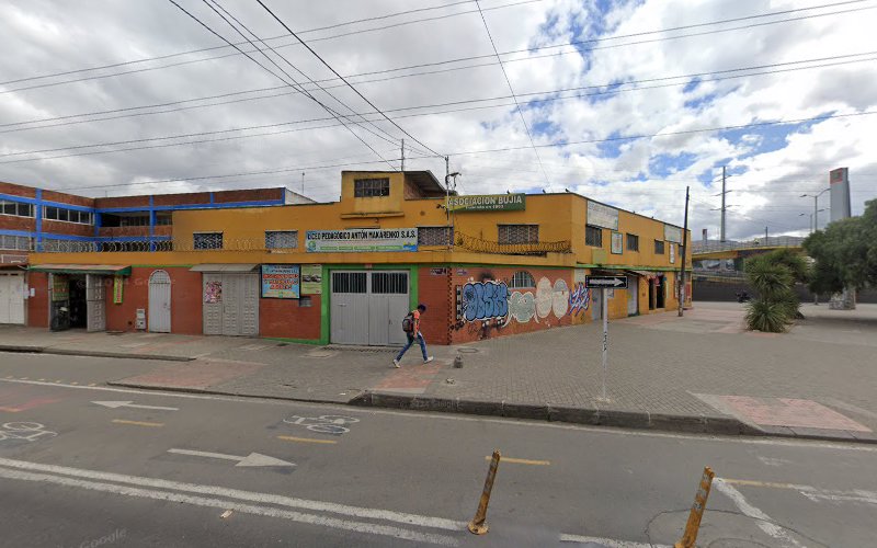 Droguería Drogfarma - Farmacia en Soacha