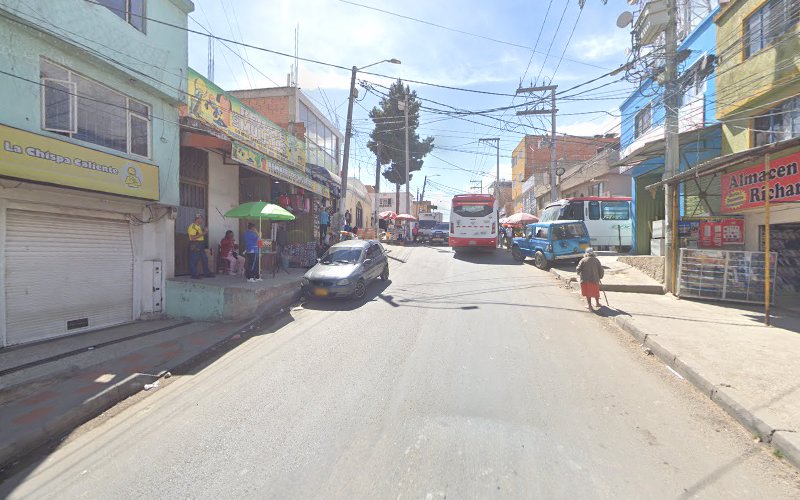 Droguería Famidrogas - Farmacia en Soacha