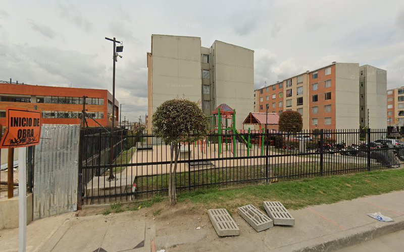 Droguería Maxi-Punto Soacha - Farmacia en Soacha