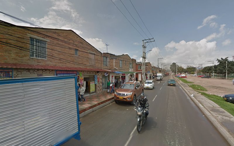 Droguerías Farmacenter Compartir - Farmacia en Soacha