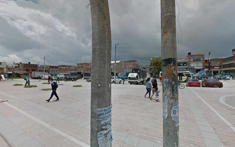 Farmacia Y Droguería Breeze - Farmacia en Soacha