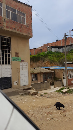Iglesia San Pedro de Arroyo - Iglesia en Soacha