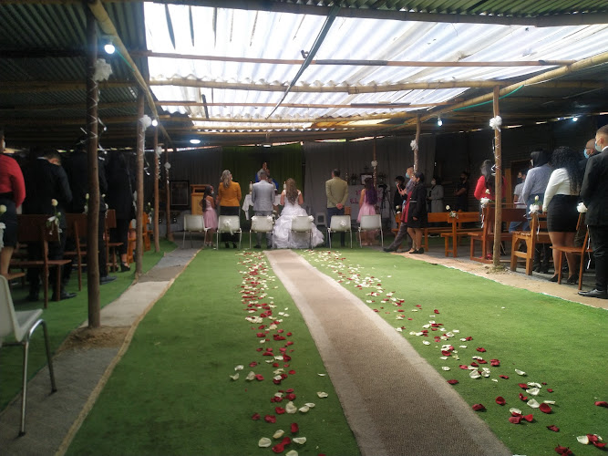 Parroquia María Reina Quintas De La Laguna - Parroquia en Soacha