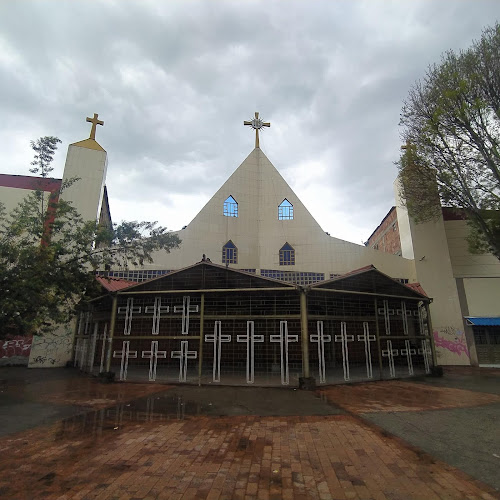 Parroquia Santa María de Nazareth - Iglesia católica en Soacha
