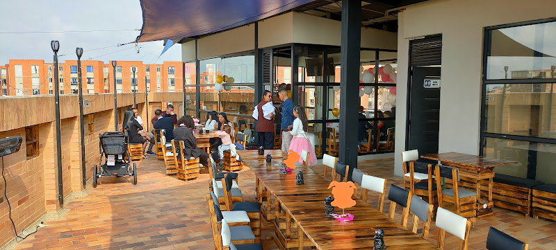 Parrilla y costillas CR - Restaurante en Soacha